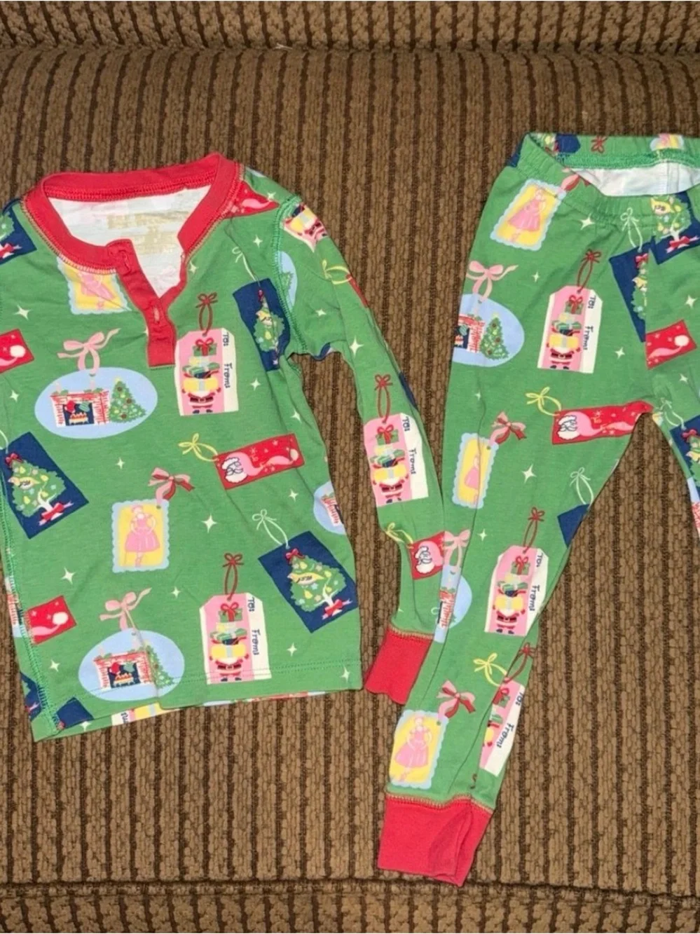 The Beaufort Bonnet Company Green Holiday Gift-Tag Kids Pajama Set with Red Trim